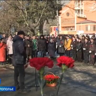 ЧЛЕНЫ ЖЕЛЕЗНОВОДСКОГО ОТДЕЛЕНИЯ «БОЕВОГО БРАТСТВА» ПОЧТИЛИ ПАМЯТЬ ВОИНОВ-ИНТЕРНАЦИОНАЛИСТОВ