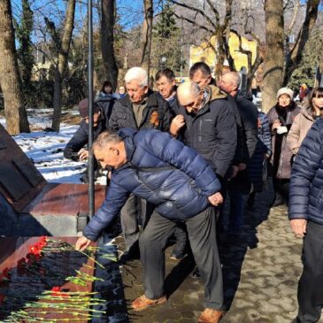 ПАМЯТНЫЙ МИТИНГ ПРОШЁЛ В ЖЕЛЕЗНОВОДСКЕ