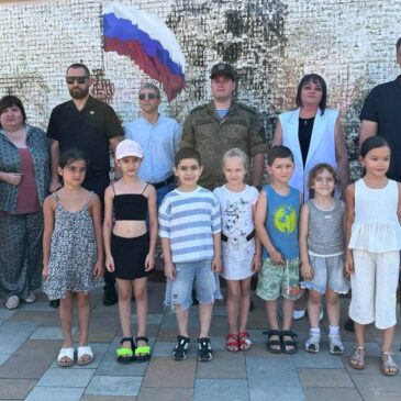 В ПЯТИГОРСКЕ ПОЧТИЛИ ПАМЯТЬ ЖЕРТВ ВОЙНЫ В ДОНБАССЕ