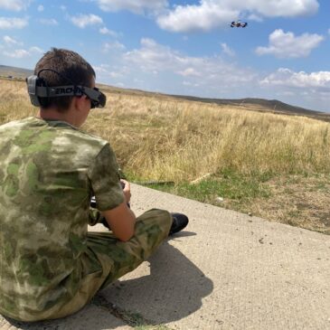 ПРЕДСТАВИТЕЛИ ВПЦ «ФЕНИКС» ИЗУЧИЛИ ОСОБЕННОСТИ УПРАВЛЕНИЯ БПЛА