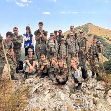 КУРСАНТЫ ВПК «ПЕРНАЧ» СОВЕРШИЛИ ПОДЪЁМ НА ВЕРШИНУ ГОРЫ МАЛЫЙ ТАУ