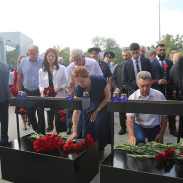 В СТАВРОПОЛЕ ЧЛЕНЫ «БОЕВОГО БРАТСТВА» ВСПОМНИЛИ ЖЕРТВ ТЕРРОРИЗМА