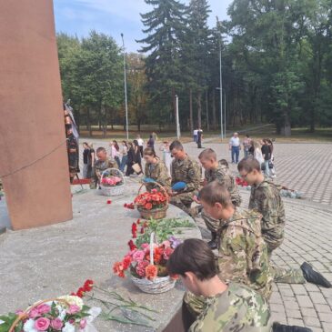 В ГОРОДЕ ЕССЕНТУКИ ПОЧТИЛИ ПАМЯТЬ ЖЕРТВ ТЕРРОРИЗМА