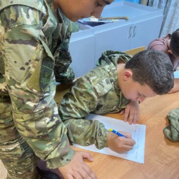 КУРСАНТЫ ВПЦ «ФЕНИКС» НАПИСАЛИ ПИСЬМА ПОДДЕРЖКИ БОЙЦАМ СПЕЦОПЕРАЦИИ