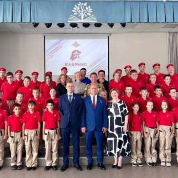 ЮНАРМЕЙСКИЙ КЛАСС ИМЕНИ ГЕРОЯ РОССИИ ОТКРЫЛИ В НЕВИННОМЫССКОМ ЛИЦЕЕ