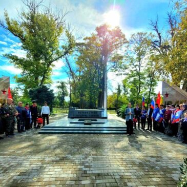 ЧЛЕНЫ КУРСКОГО ОТДЕЛЕНИЯ «БОЕВОГО БРАТСТВА» ПОЧТИЛИ ПАМЯТЬ ЗАЩИТНИКОВ КАВКАЗА В ГОДЫ ВЕЛИКОЙ ОТЕЧЕСТВЕННОЙ ВОЙНЫ