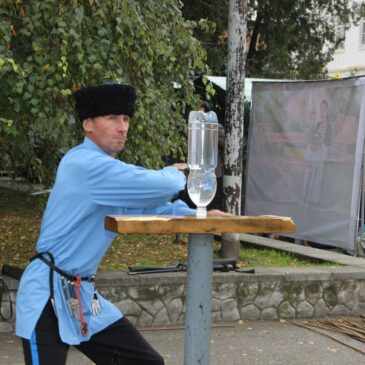 РУКОВОДИТЕЛЬ ВПК «ПЕРНАЧ» ПРОДЕМОНСТРИРОВАЛ МАСТЕРСТВО В ХОДЕ КАЗАЧЬИХ ШЕРМИЦИЙ