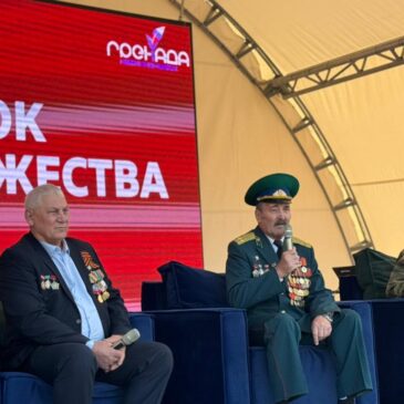 ЧЛЕНЫ «БОЕВОГО БРАТСТВА» ВСТРЕТИЛИСЬ С ДЕТЬМИ В ЦЕНТРЕ «ГРЕНАДА»