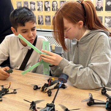 ПОДГОТОВЛЕН ВИДЕОРОЛИК О ПЕРВЫХ ВЫЕЗДНЫХ ЗАНЯТИЯХ В РАМКАХ ПРОЕКТА «ФЕНИКС»