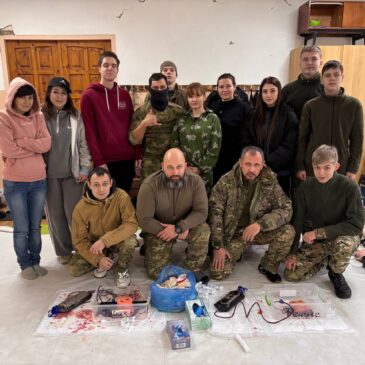 ИНСТРУКТОРЫ ВПЦ «ФЕНИКС» ПРОВЕЛИ ОТКРЫТЫЙ УРОК ПО ОКАЗАНИЮ ПЕРВОЙ ПОМОЩИ