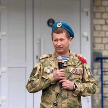 РУКОВОДИТЕЛЬ НЕВИННОМЫССКОГО ГОРОДСКОГО ОТДЕЛЕНИЯ «БОЕВОГО БРАТСТВА» ПРИНЯЛ УЧАСТИЕ В ОТКРЫТИИ МЕМОРИАЛЬНОЙ ДОСКИ