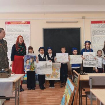 ВОСПИТАННИКИ АРТ-СТУДИИ «БЕТЕЛЬГЕЙЗЕ» ПОСЕТИЛИ ВОИНСКУЮ ЧАСТЬ