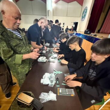 «БОЕВОЕ БРАТСТВО» ПРЕДСТАВИЛО ВЫСТАВКУ НА ЗАНЯТИИ ШКОЛЫ БПЛА