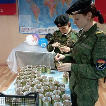 ВОСПИТАННИКИ ВПК «ГРОМ» ИЗГОТОВИЛИ ОКОПНЫЕ СВЕЧИ ДЛЯ ВОЕННОСЛУЖАЩИХ