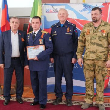 ЧЛЕНЫ «БОЕВОГО БРАТСТВА» ВРУЧИЛИ БЛАГОДАРСТВЕННЫЕ ПИСЬМА В АДМИНИСТРАЦИИ КОЧУБЕЕВСКОГО ОКРУГА