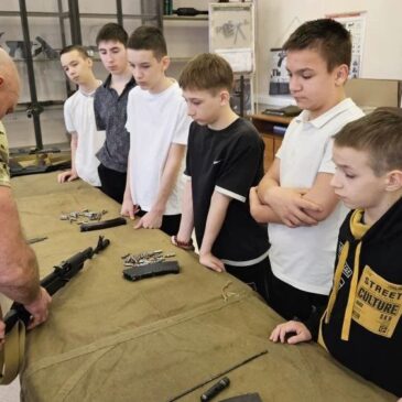 АКТИВИСТЫ «БОЕВОГО БРАТСТВА» ПРОВЕЛИ МАСТЕР-КЛАСС В ЦЕНТРЕ ИМЕНИ ГЕРОЯ РОССИИ НИКИТЫ ГУСЕВА